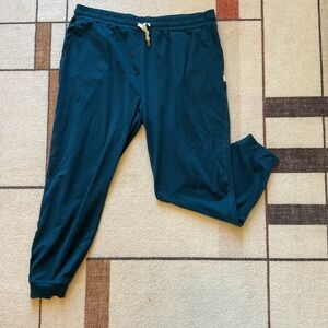 Vuori Women’s Dreamknit Performance Jogger XXL